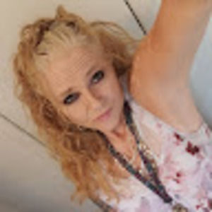 Meet your Posher, Lauri